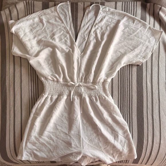 White Flowy Romper | Women’s Small - Picture 1 of 3
